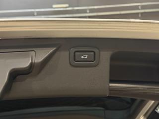 LAND ROVER Discovery Sport usata, con Leve al volante