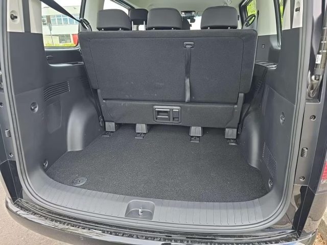 HYUNDAI Staria usata, con Autoradio