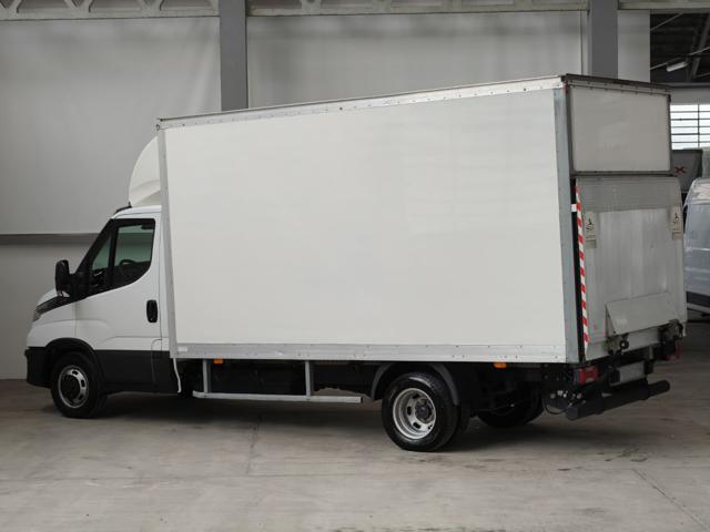 IVECO Daily usata, con Climatizzatore