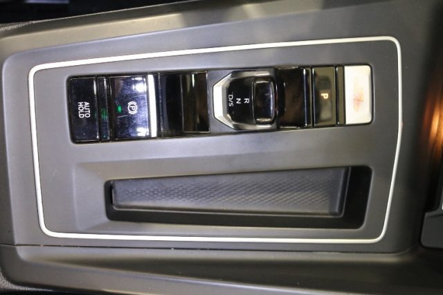 VOLKSWAGEN Golf usata, con Adaptive Cruise Control