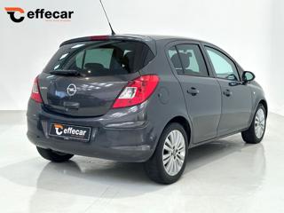 OPEL Corsa usata, con Autoradio