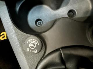 DACIA Sandero usata, con Bluetooth