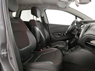 RENAULT Captur usata, con Alzacristalli elettrici
