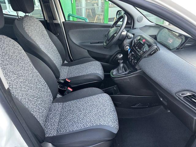 LANCIA Ypsilon usata, con Controllo trazione