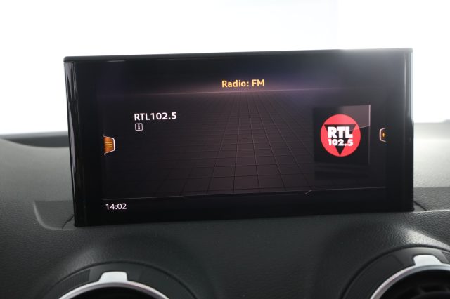 AUDI Q2 usata 10
