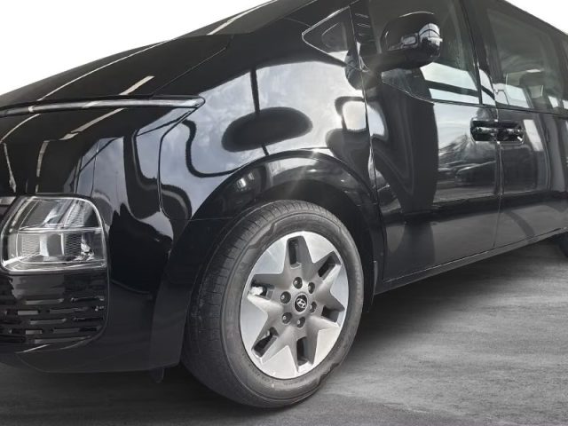 HYUNDAI Staria usata, con Airbag Passeggero