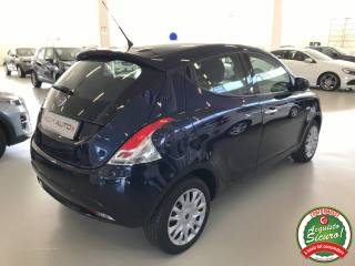 LANCIA Ypsilon usata, con Autoradio