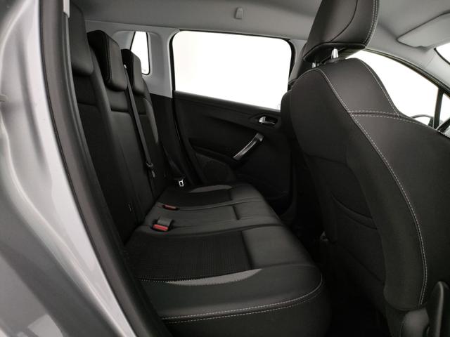 PEUGEOT 2008 usata, con Park Distance Control