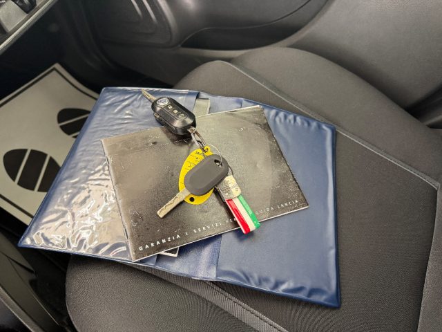 LANCIA Ypsilon usata 27