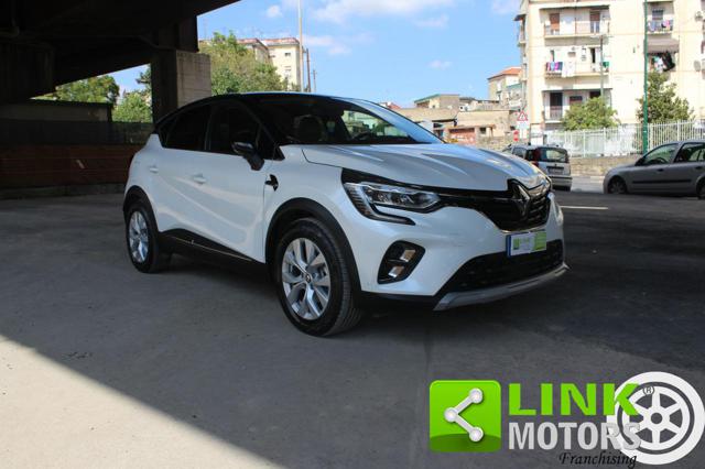 RENAULT Captur usata, con Autoradio