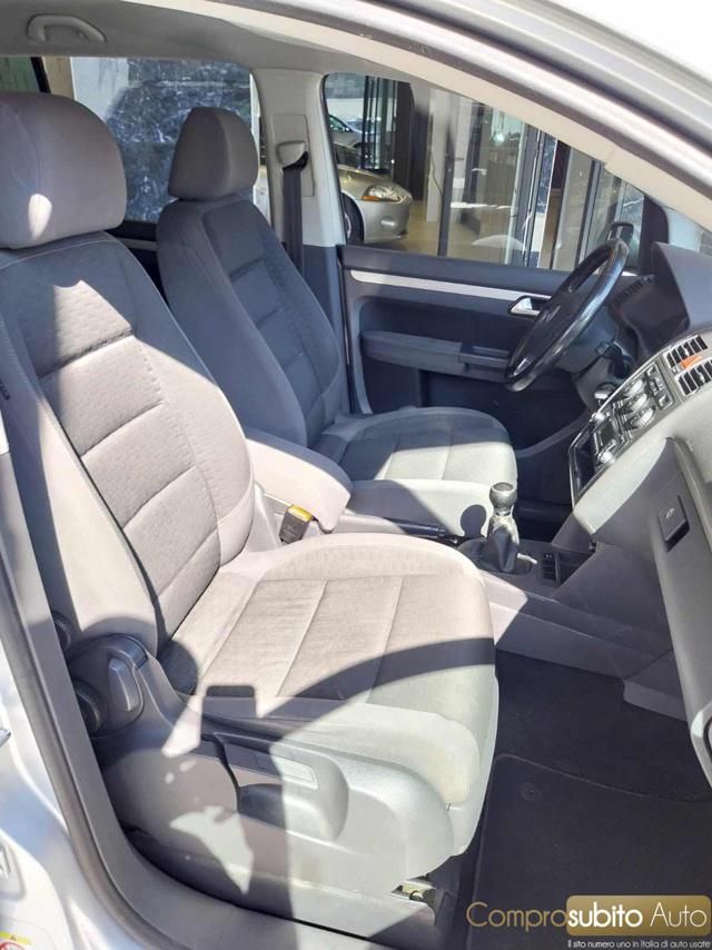 VOLKSWAGEN Touran usata 18