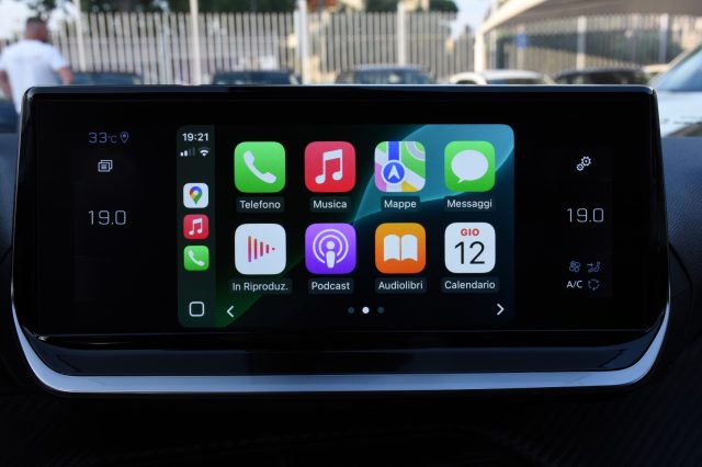 PEUGEOT 2008 usata, con Controllo trazione