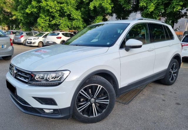 VOLKSWAGEN Tiguan usata, con Airbag laterali