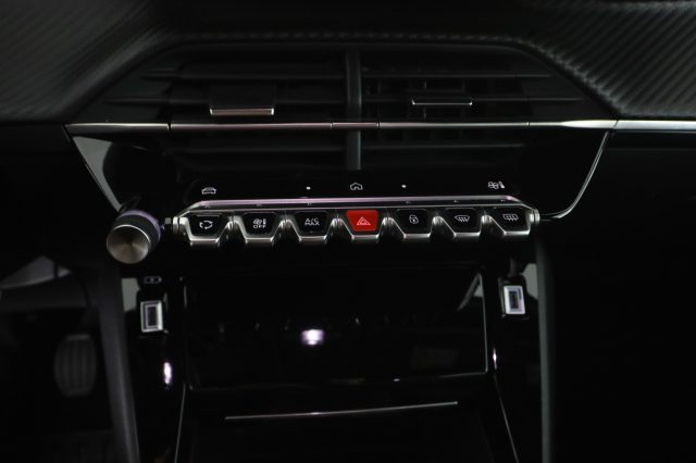 PEUGEOT 2008 usata 12