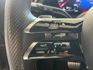 MERCEDES-BENZ GLA 200 usata, con Autoradio digitale