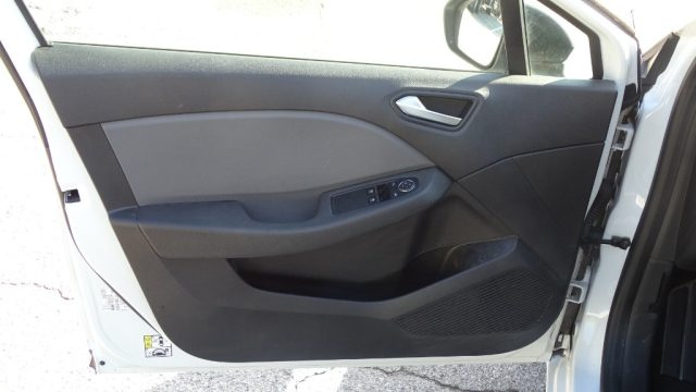 RENAULT Clio usata 48