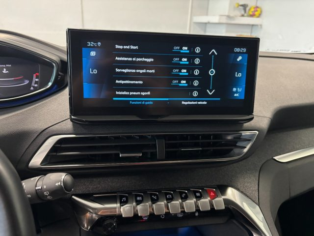 PEUGEOT 5008 usata, con Fendinebbia