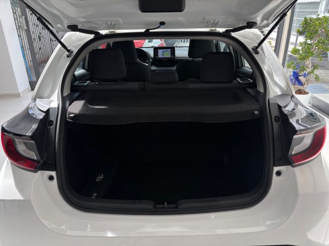 TOYOTA Yaris usata, con Cruise Control