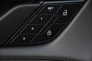 PORSCHE Taycan usata, con Touch screen