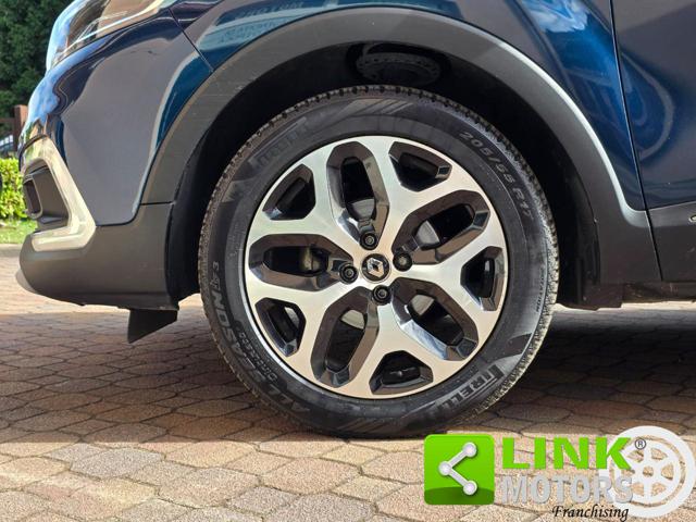 RENAULT Captur usata, con Sedile posteriore sdoppiato