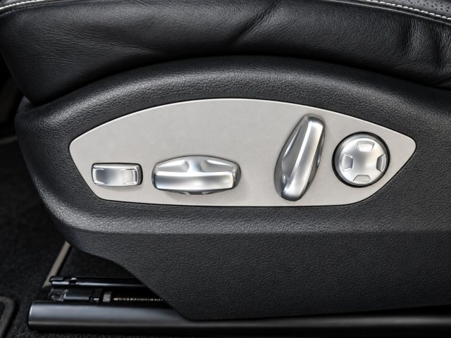 PORSCHE Macan usata, con Interni in pelle