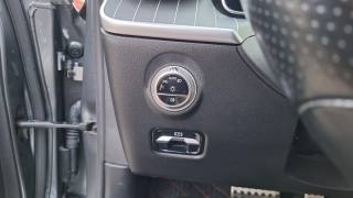 MERCEDES-BENZ C 220 usata, con Leve al volante
