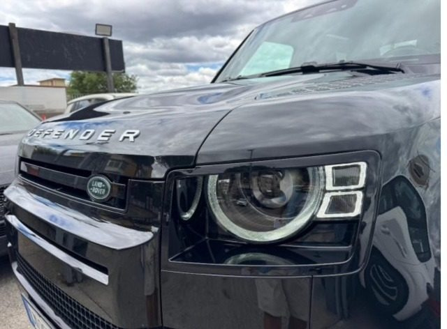LAND ROVER Defender usata, con Autoradio