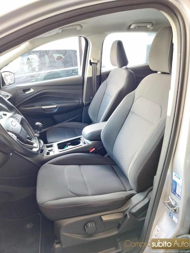 FORD Kuga usata, con Fendinebbia