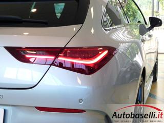 MERCEDES-BENZ CLA 220 usata, con Fari LED