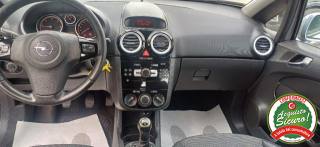 OPEL Corsa usata, con Climatizzatore