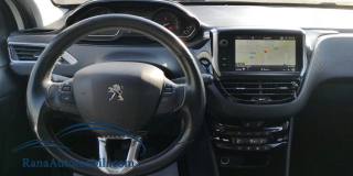 PEUGEOT 208 usata, con Autoradio