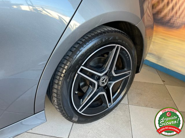 MERCEDES-BENZ A 180 usata, con Sistema di navigazione