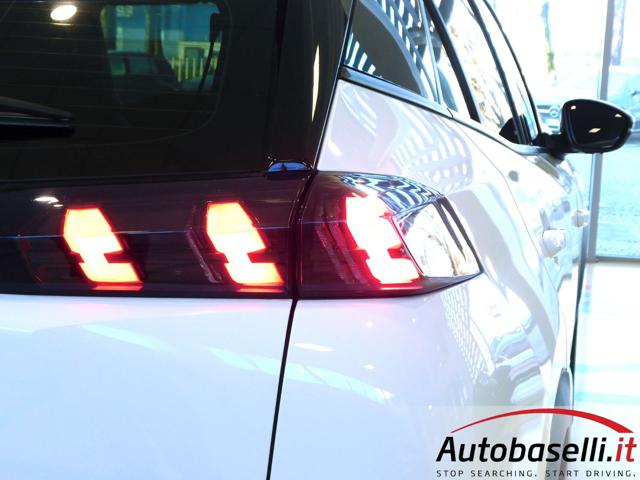 PEUGEOT 2008 usata, con Volante multifunzione