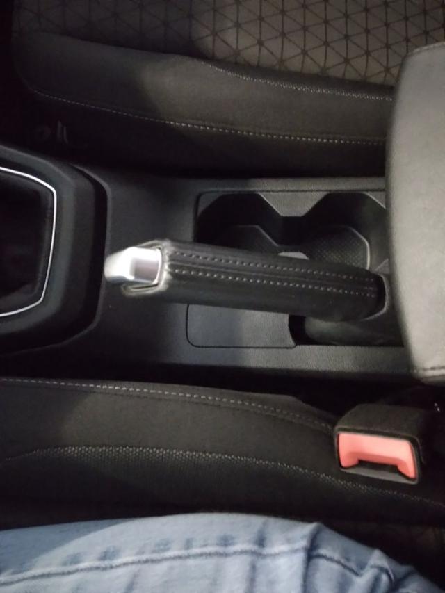 VOLKSWAGEN T-Cross usata, con Sedile posteriore sdoppiato