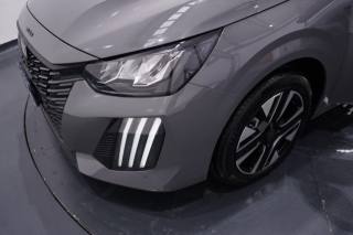 PEUGEOT 208 usata, con Sensori di parcheggio posteriori