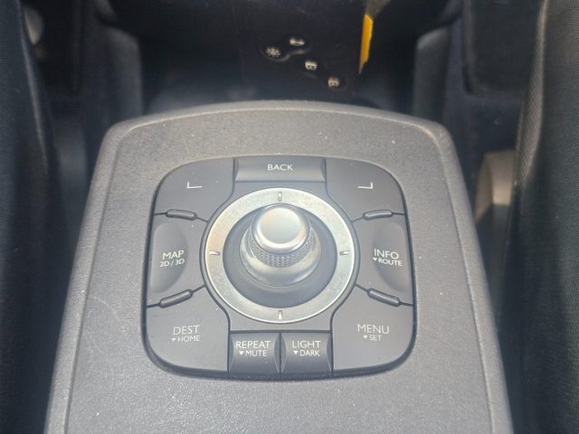 RENAULT Scenic usata, con Volante multifunzione