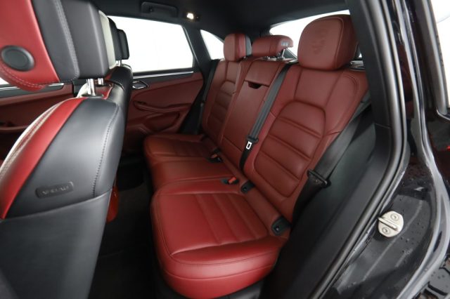 PORSCHE Macan usata 9