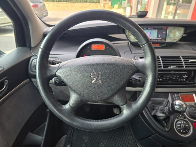 PEUGEOT 807 usata, con Volante multifunzione