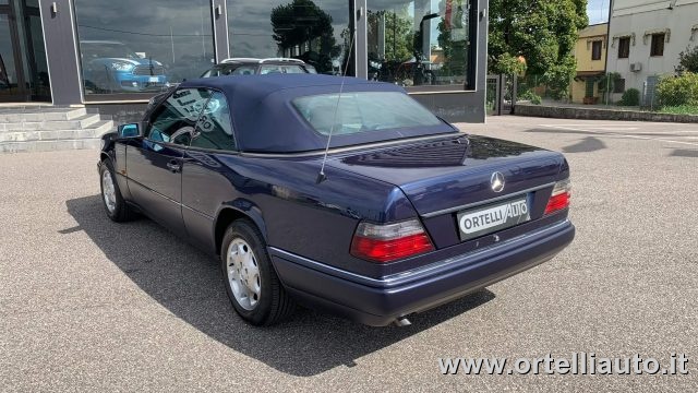 MERCEDES-BENZ E 200 usata, con Immobilizzatore elettronico
