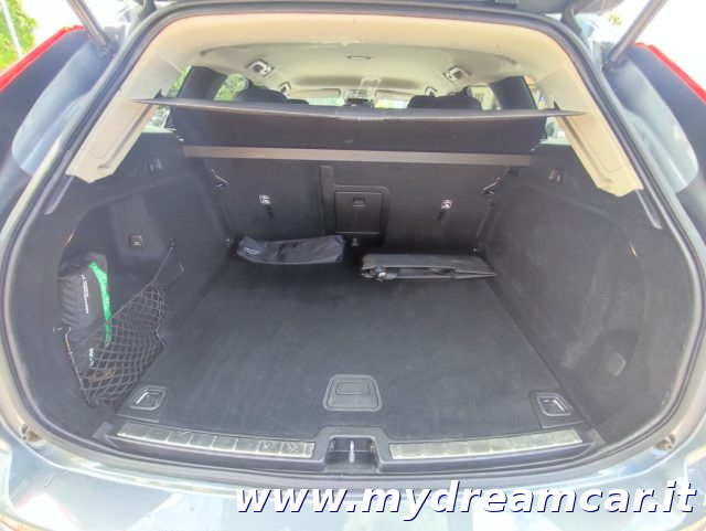VOLVO XC60 usata, con Specchietti laterali elettrici