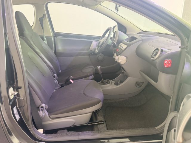 TOYOTA Aygo usata 5
