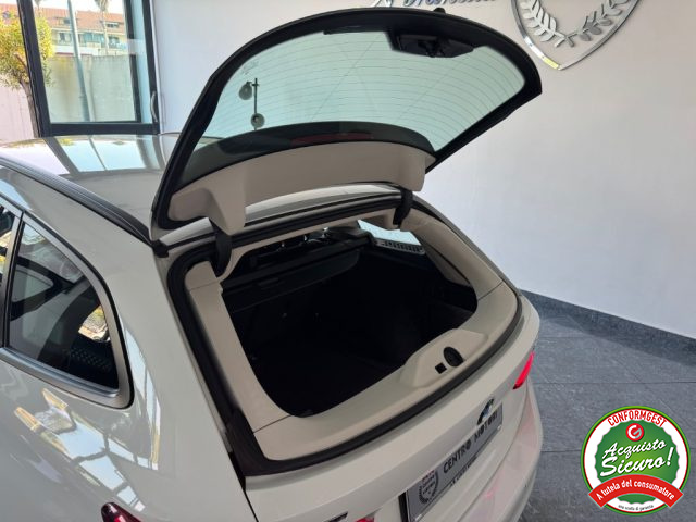 BMW 320 usata, con USB
