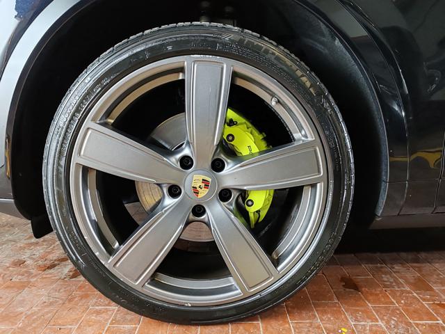 PORSCHE Cayenne usata, con Autoradio