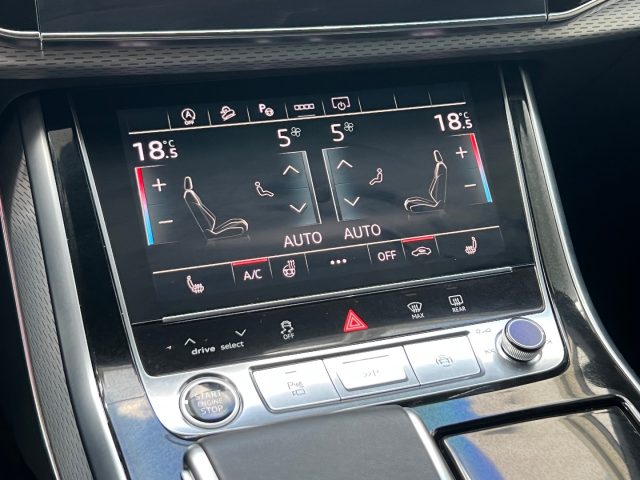 AUDI Q8 usata, con USB