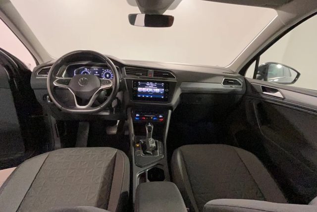 VOLKSWAGEN Tiguan usata, con Boardcomputer