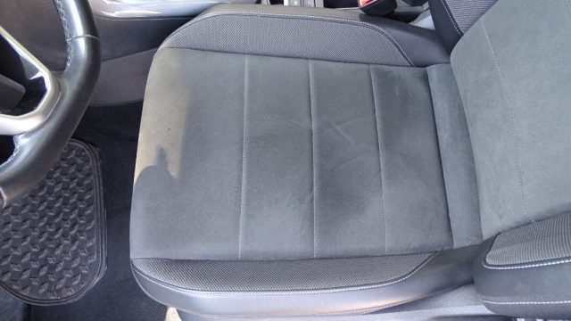 VOLKSWAGEN T-Roc usata 63