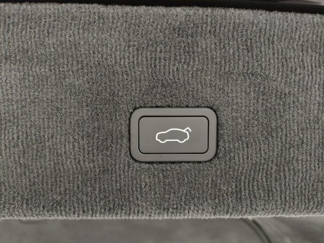 LOTUS Eletre usata, con Bluetooth