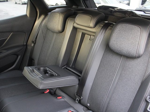 PEUGEOT 3008 usata, con Servosterzo