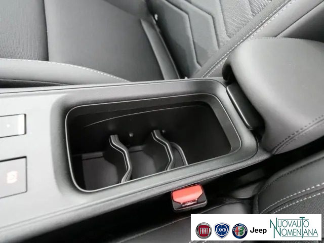 JEEP Avenger usata, con Volante in pelle