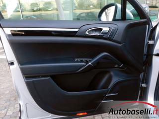PORSCHE Cayenne usata, con Isofix